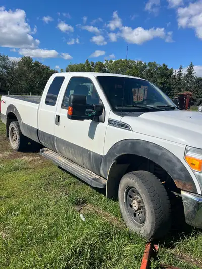 I have a 2011 f250. Good running truck. Burns no oil. Has a few kms 380 000. Only bad part is the lo...