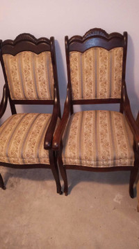 2 chaises antique