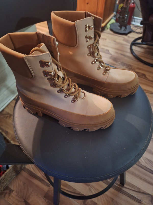 Ladies Combat Style Boots in Women's - Shoes in Kingston