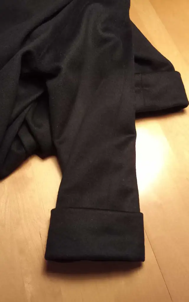 manteau d'hiver long femmes vintage en laine collet fourrure in Women's - Tops & Outerwear in Laval / North Shore - Image 10
