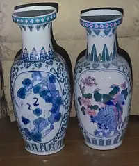 Gorgeous pair of big  chinese porcelain vases