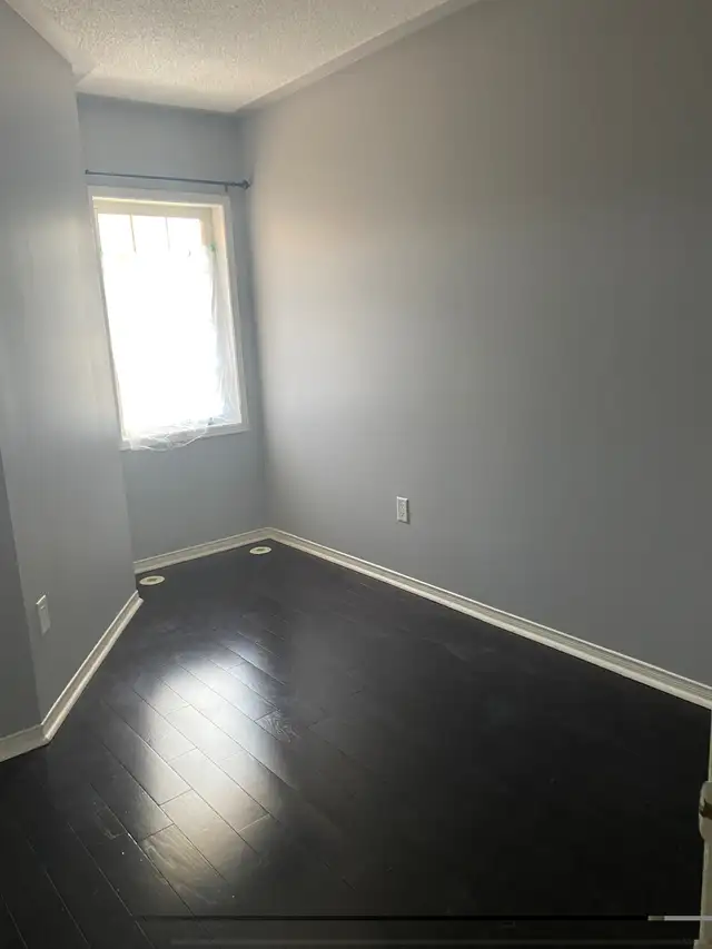 House for Rent/ Room for Rent in Long Term Rentals in Mississauga / Peel Region - Image 5