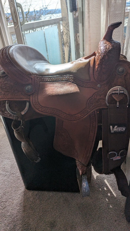 Beautiful McCall Pro Reiner Saddle available 16" in Equestrian & Livestock Accessories in North Shore