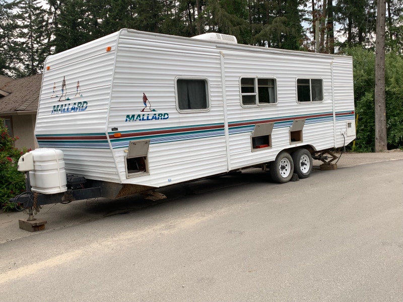26’ Fleetwood (Mallard) RV Trailer Travel Trailers & Campers