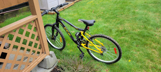 Used CCM Static Mountain Bike in Mountain in Campbell River - Image 2