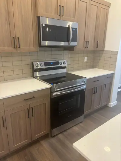 Spacious 6 Bed, 4 Bath Home – Brand New & Available Now!