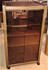 Gusdorf component cabinet