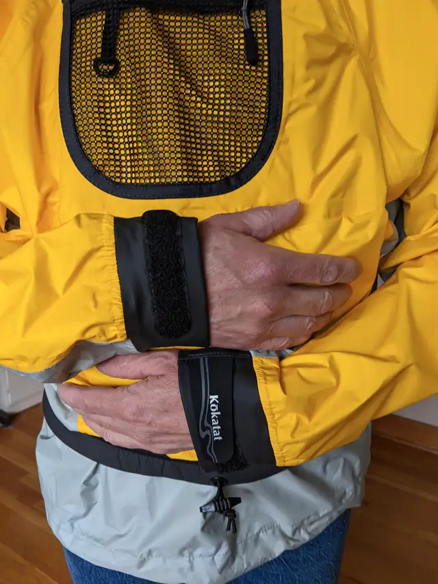Dry Top - Paddling Jacket in Water Sports in City of Halifax - Image 4