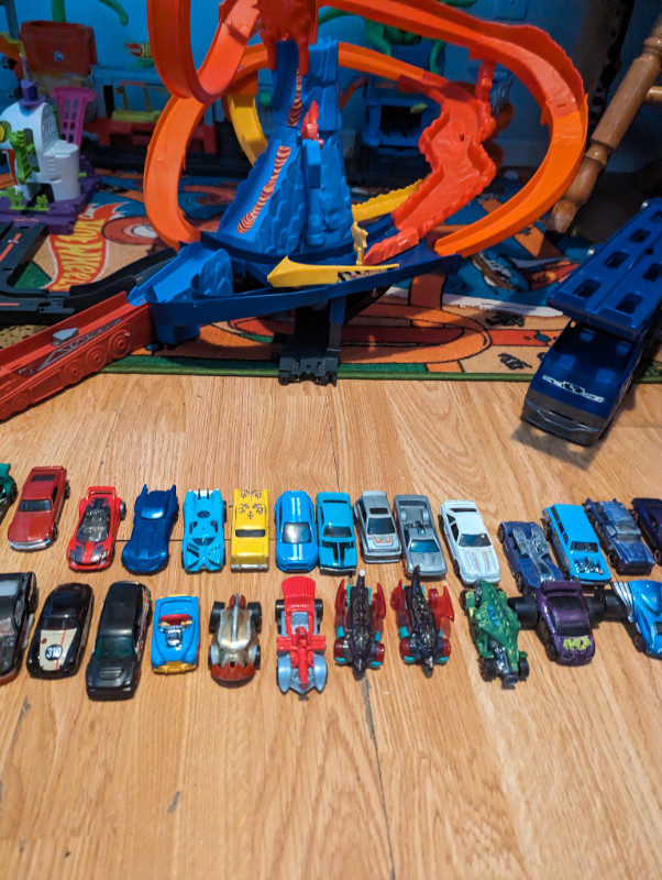 Hot wheels City in Toys & Games in City of Halifax - Image 3