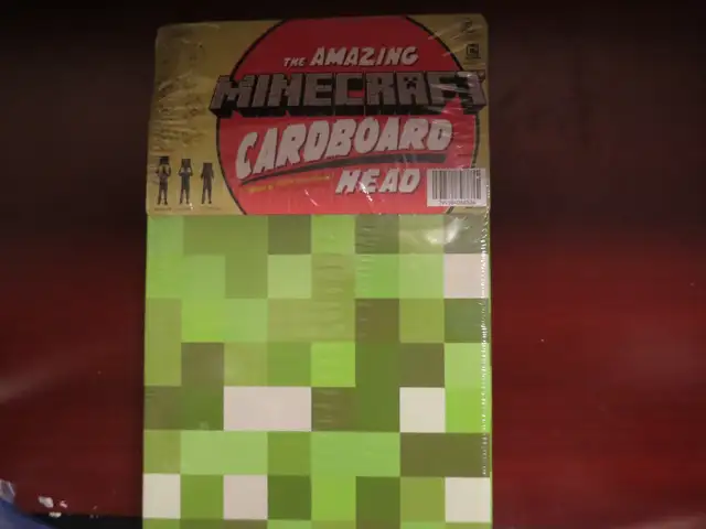 Amazing Minecraft Cardboard Head Mask in Costumes in Oshawa / Durham Region - Image 3