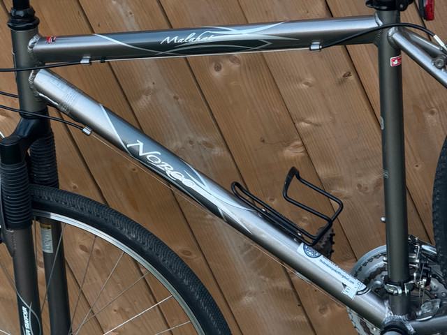 Like new Commuter bike Norco Malahat Large size  in Mountain in St. Catharines - Image 4