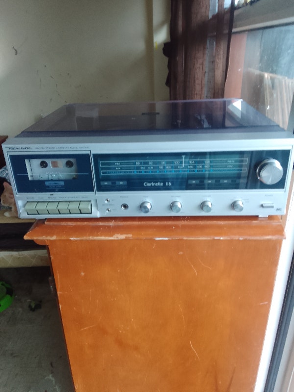 Realistic stereo receiver am fm cassette record player Arts