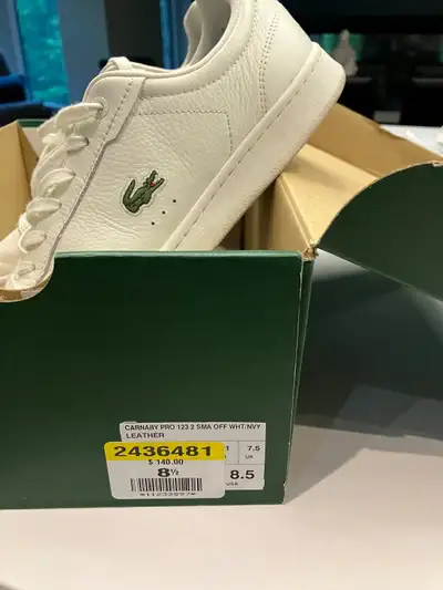 Souliers Lacoste, View more