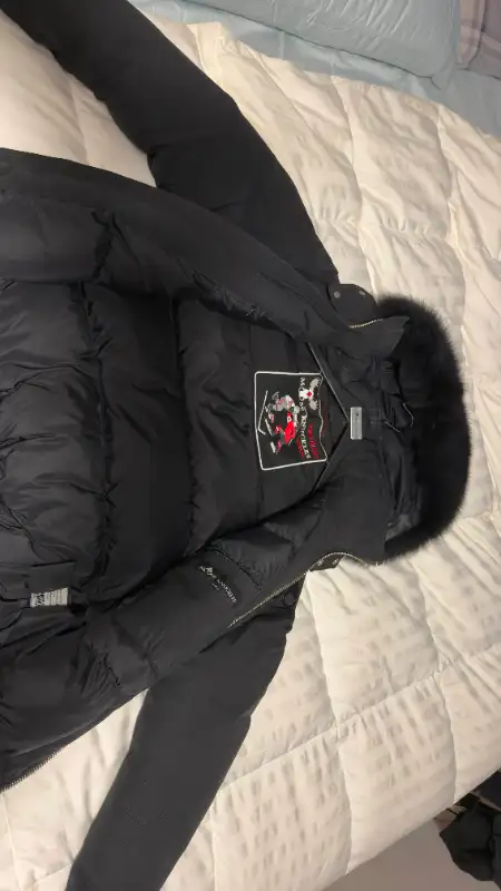 Moose Knuckles Mens All Black Ballistic Bomber Jacket XXL in Men's in City of Toronto - Image 2