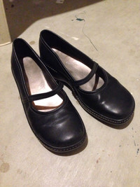 Leather Rockport Mary janes size 7 fits like 7.5 $15