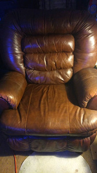 Leather Lazy Boy recliner, dark brown, sell or trade