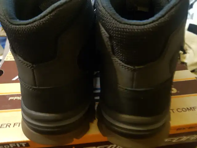 SKECHERS- SHOE- BOOT- BLACK IN COLOUR. SIZE 10. BRAND NEW IN BOX in Men's Shoes in City of Toronto - Image 6