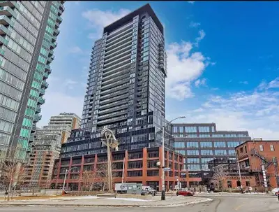 Address : 135 EAST LIBERTY STREET Toronto (Niagara), Ontario M6K3P6 move in now Bright one plus den...