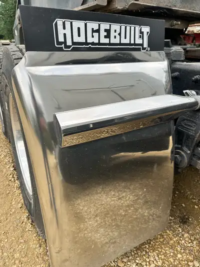 Basically new ( less then 5 months truck was parked ) Hogebuilt Fenders Comes with mounts