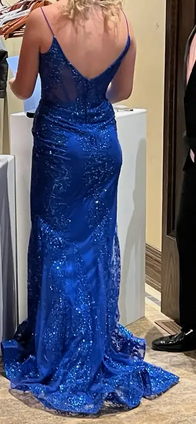Blue Reinstone, sequence Mermaid Style Dress in Women's - Dresses & Skirts in Kitchener / Waterloo - Image 7