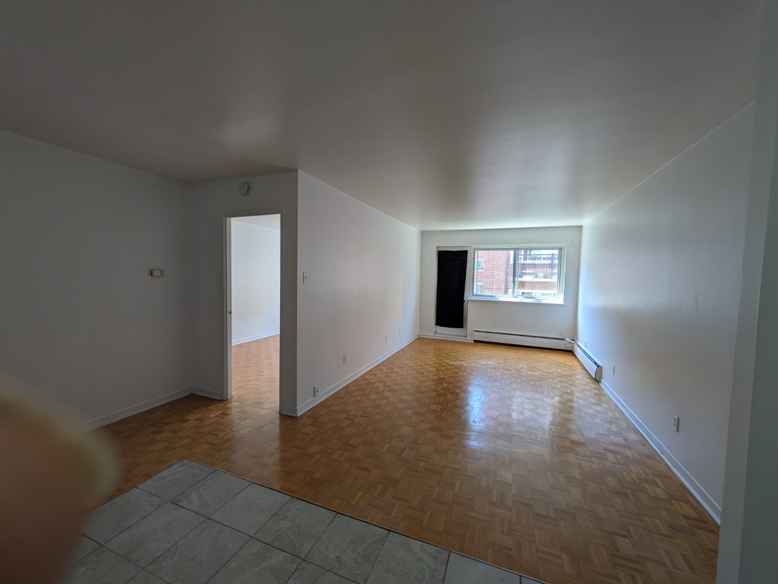 BEAUX GRANDS 3½, CDN près Hôpital Juif,HEC,DISPONIBLE — photo 3