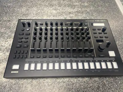 Roland TR-8S Rhythm Performer @ Cashopolis!!!!, View more