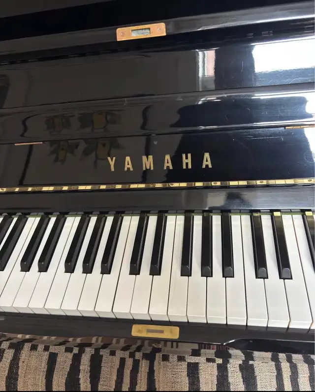 piano professionnel Yamaha U3 in Pianos & Keyboards in City of Montréal - Image 6