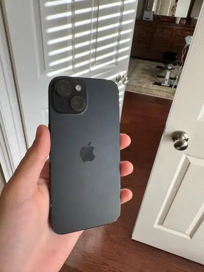 Iphone 15 128gb, View more