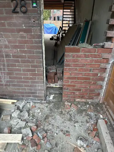 Stone/bricks/masonry, View more