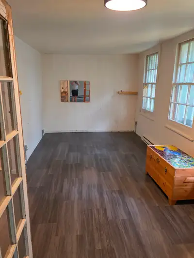 Logement et atelier d'artiste combiné. Dispo dès maintenant!