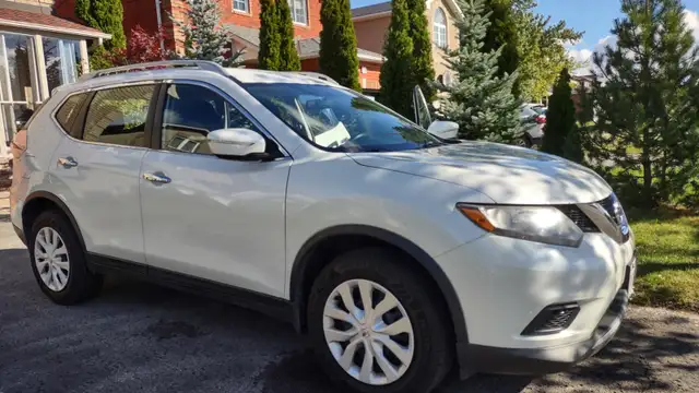 Nissan Rogue S AWD 2015