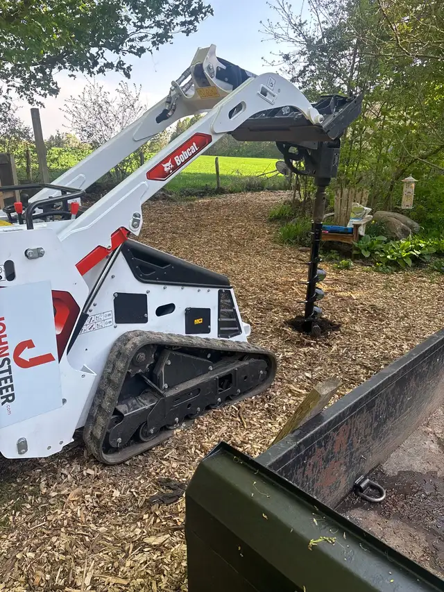 bobcat mini skid steer and auger for rent62864745540481121