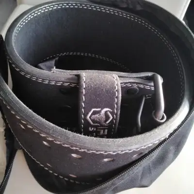 WEIGHT LIFTING BELT IRONBULL SIZE SMALL RETAILS $112 WITH TAXES, View more