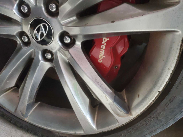 2010 hyundai genesis coupe 3.8 in Cars & Trucks in Barrie - Image 3