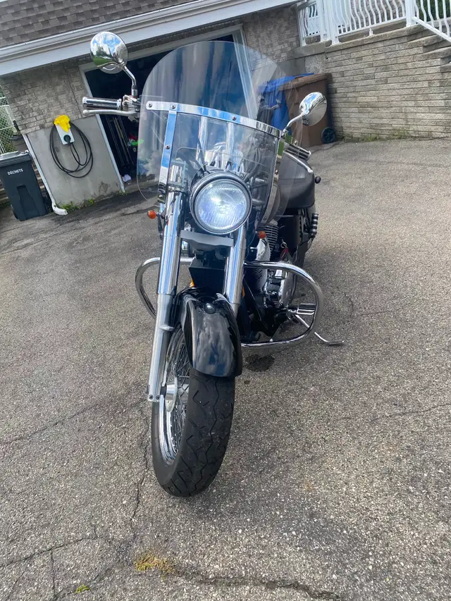 Honda Shadow VT750 Ace Deluxe $2500 (Nego) in Street, Cruisers & Choppers in Laval / North Shore - Image 4