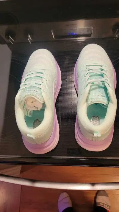 Ladies shoes AeroLite Aurora Trainer 7.5, View more