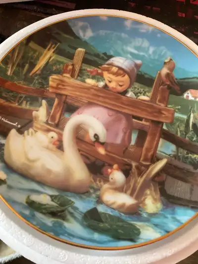MJ Hummel plate “featherd friends” , View more