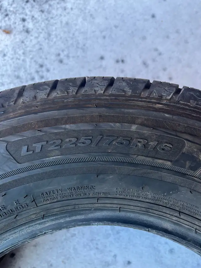 LT 225/75/R16 truck/trailer  tires ..  Like New ! in Tires & Rims in Kingston - Image 3