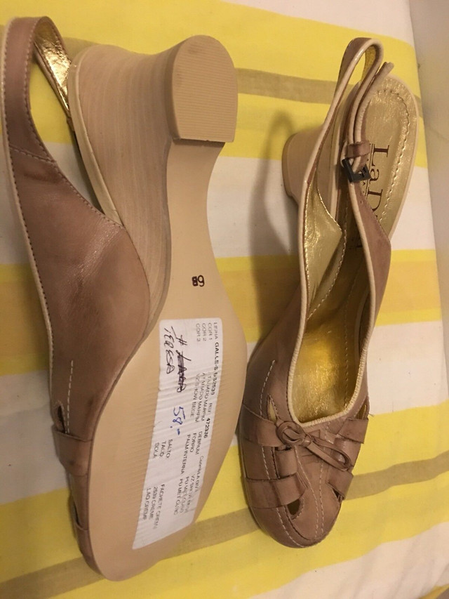 Souliers d’été pour femme size 7 6.5 et 6 dans Femmes - Chaussures  à Ville de Montréal - Image 2