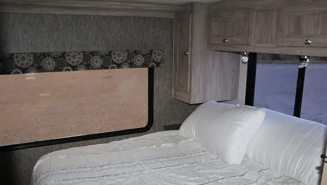 SUNSEEKER 3170DS DE FOREST RIVER (2018) - CLASSE C in RVs & Motorhomes in Shawinigan - Image 6