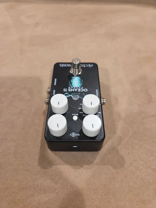 Electro Harmonix Oceans 11 Reverb Effects Pedal with power. $180 in Amps & Pedals in Mississauga / Peel Region - Image 7