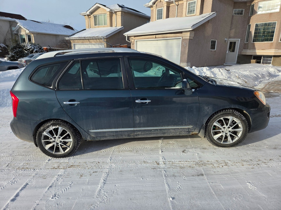 2011 Kia Rondo V6 EX 7-Seater | Cars & Trucks | Winnipeg | Free local ...