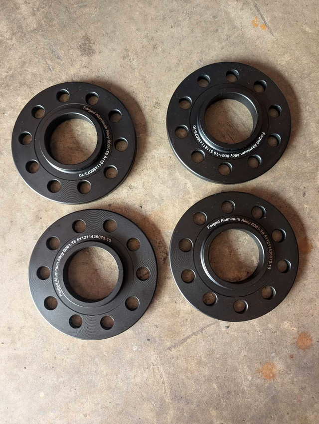 Toyota wheel spacers for aftermarket rims 10mm in Tires & Rims in Kitchener / Waterloo