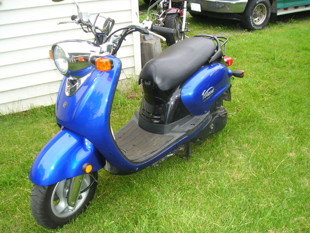 Scooter Yamaha gas 125 cc vino next to new shape in Scooters & Pocket Bikes in Sault Ste. Marie