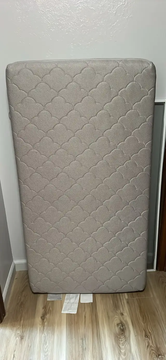 Newton Crib Mattress in Cribs in Edmonton - Image 2