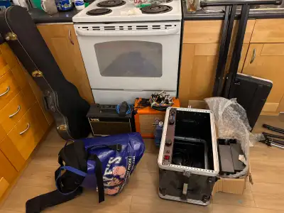 Selling for my father in law. Pickup near Greenwood station. Miscellaneous music equip that's been s...