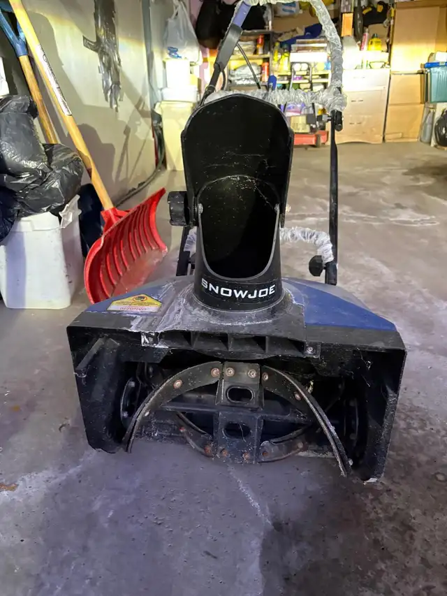 electric snowblower in Snowblowers in Mississauga / Peel Region - Image 5