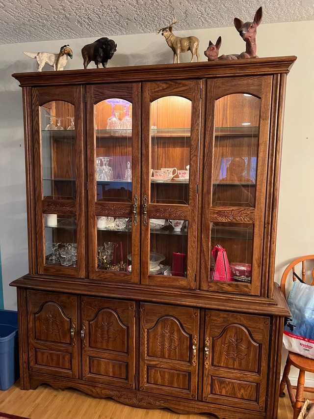 Dinning Room Hutch (69Wx18Dx82.5H) O.B.O in Hutches & Display Cabinets in Comox / Courtenay / Cumberland