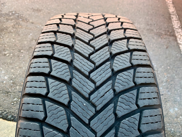 1 X single 205/50/17 93H M+S Michelin X-Ice snow like new in Tires & Rims in Delta/Surrey/Langley - Image 3