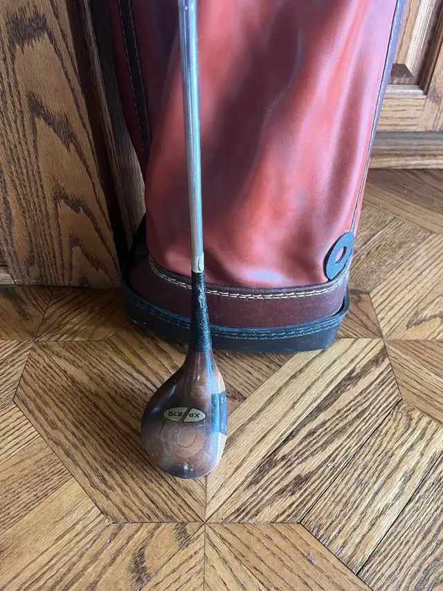 Vintage GOLF MacGregor XP-270 Complete Set Irons, Woods, Bag in Golf in Ottawa - Image 4